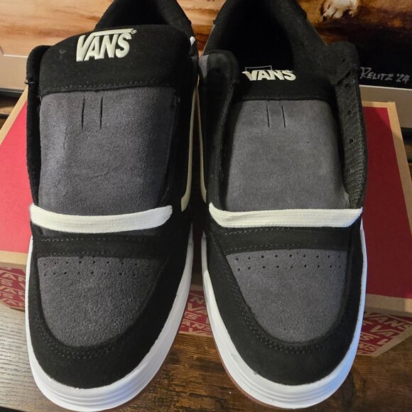 Vans Hylane Skate Sneakers Shoes Black/White/Gum VN000D26BMA Mens 11 US NEW - Picture 4 of 10